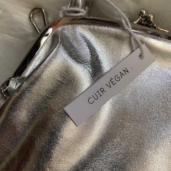 ⚡️SALE⚡️Urban Outfitters Silver Pocket Purse - Picture 3 of 7
